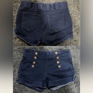 Denim button shorts, size S